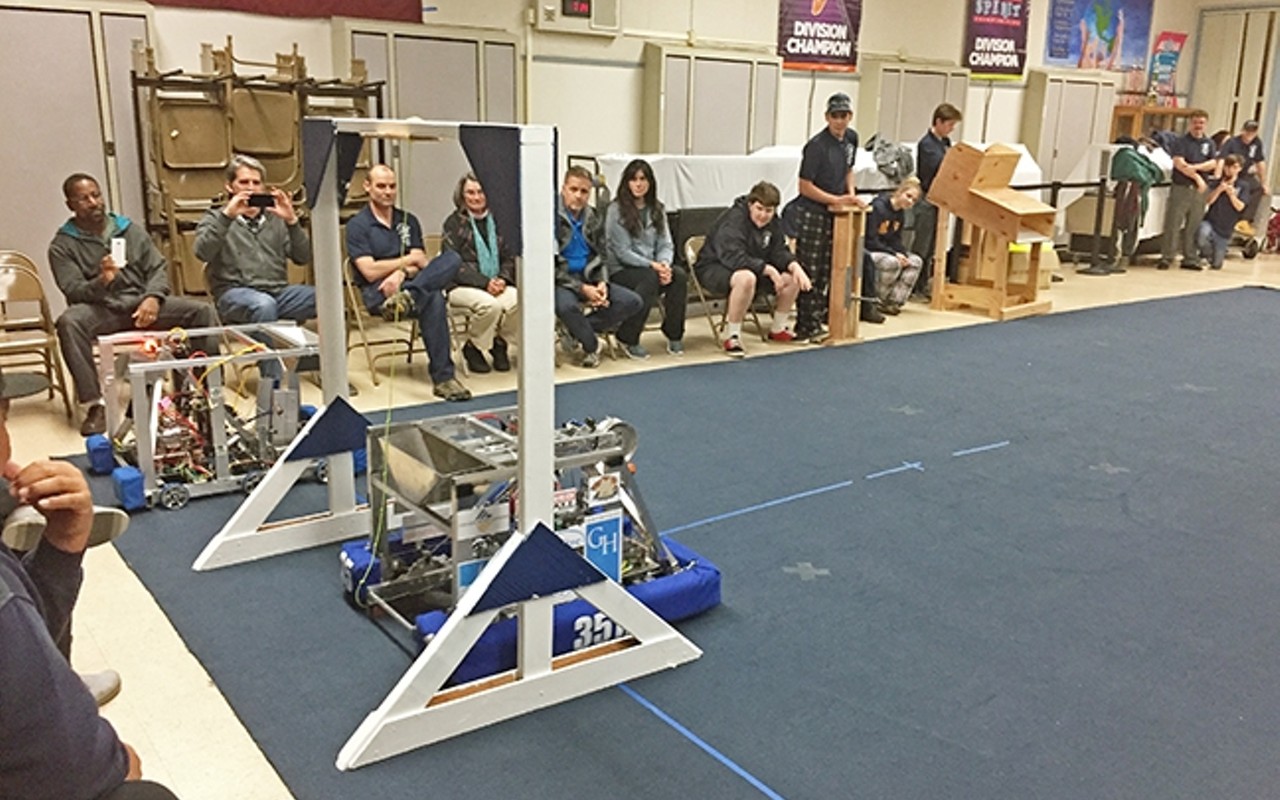 OAHS robotics team Spartatroniks unveils new robot before competitions