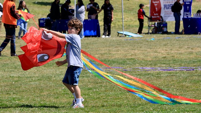 EXPLORATION AND IMAGINATION: The Santa Maria Valley Discovery Museum’s annual Family Kite Festival provides a fun learning experience for children and their families.