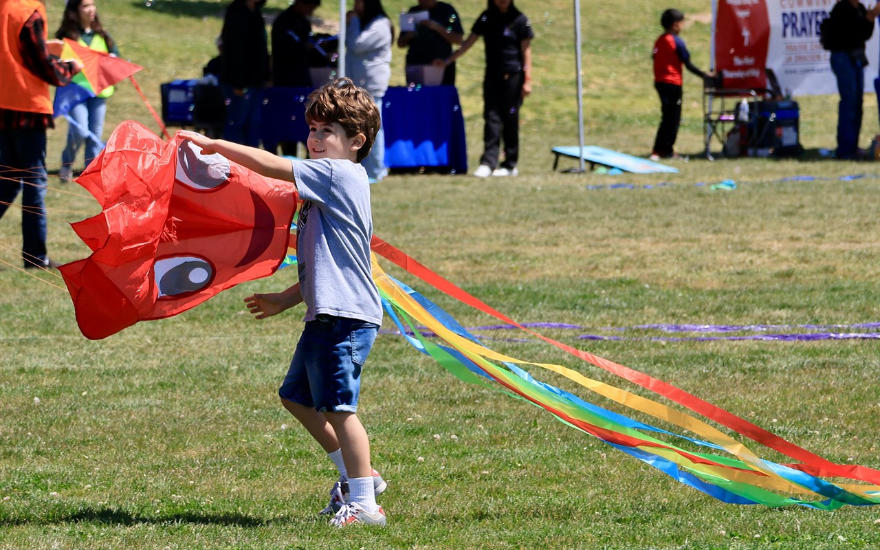 The Santa Maria Valley Discovery Museum hosts its annual Kite Festival for families to spend time together
