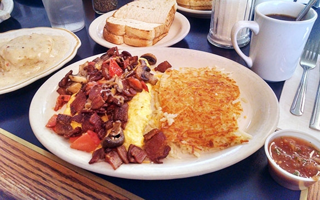 True grits: Cowgirl Cafe in Nipomo serves up stick-to-your-ribs breakfast fare